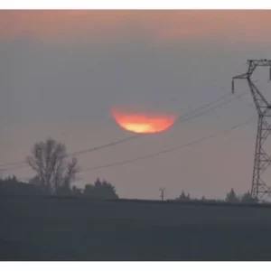 Coucher de soleil haute tension