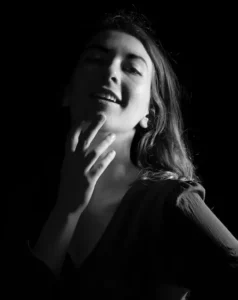 Atelier photo clair-obscur avec Fleur (modèle) organisé par Michel Ali